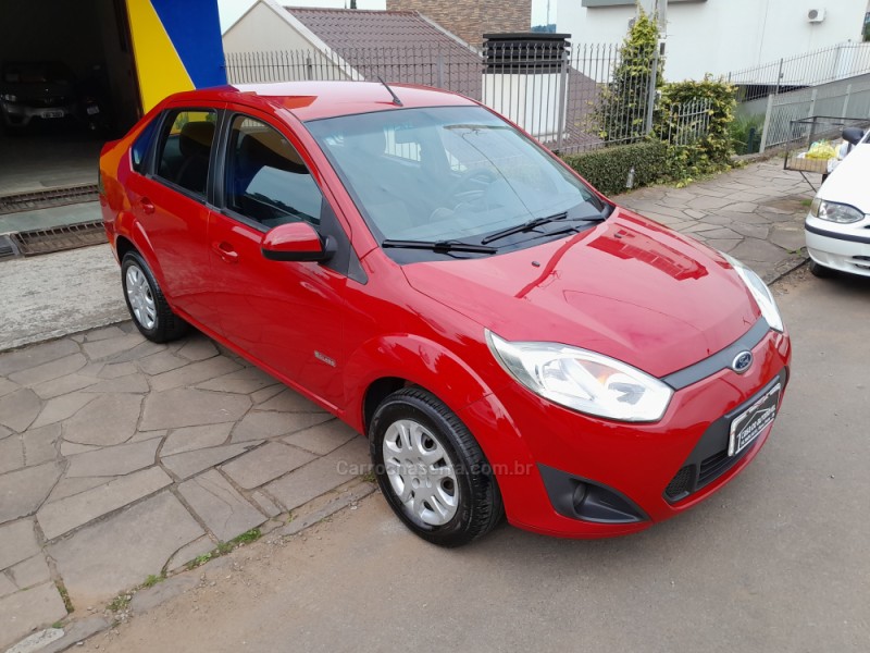 FIESTA 1.6 MPI SEDAN 8V FLEX 4P MANUAL - 2011 - NOVA PRATA