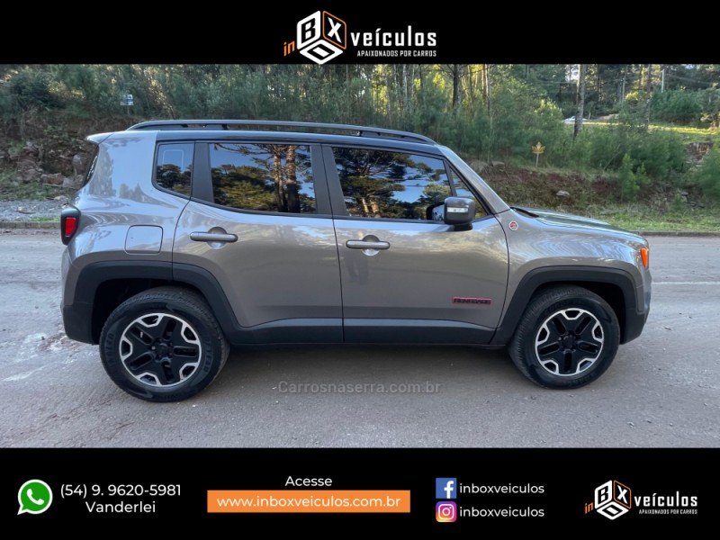 RENEGADE 2.0 16V TURBO DIESEL TRAILHAWK 4P 4X4 AUTOMÁTICO - 2016 - GRAMADO