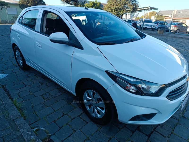 ONIX 1.0 LT PLUS 8V FLEX 4P MANUAL - 2017 - CAXIAS DO SUL