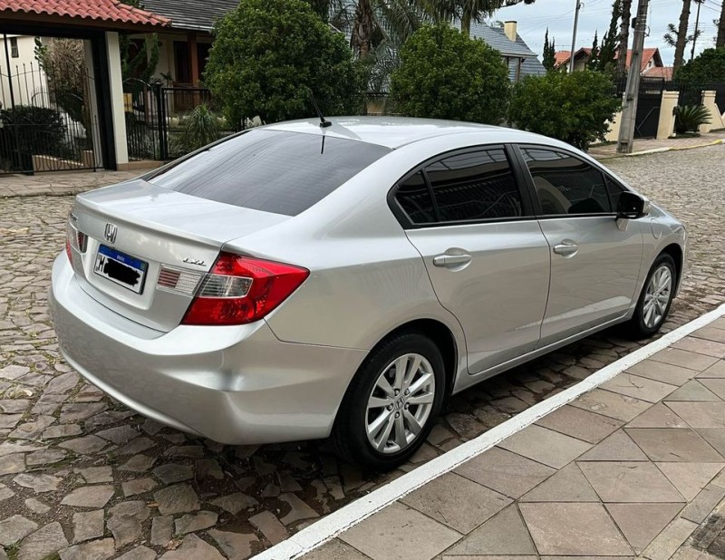 CIVIC 1.8 LXL 16V FLEX 4P AUTOMÁTICO - 2012 - NOVA PETRóPOLIS