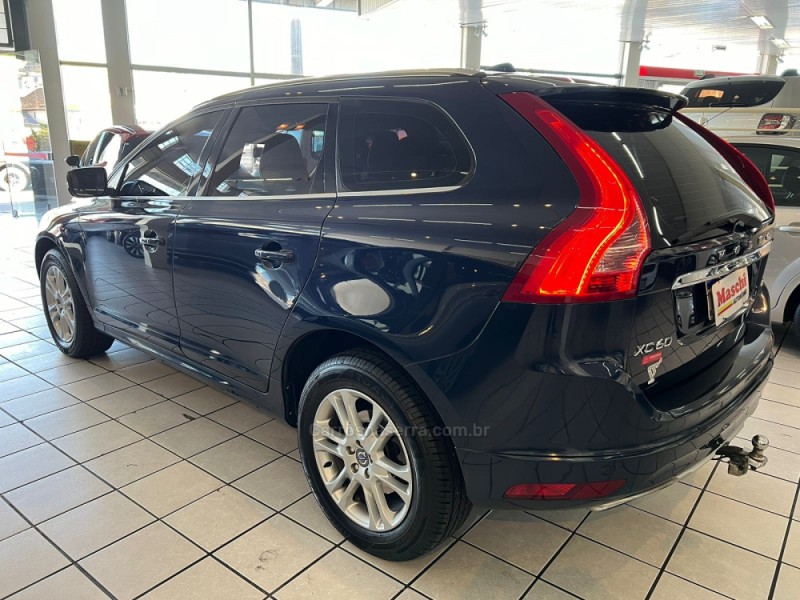 XC60 2.0 T5 DYNAMIC FWD TURBO GASOLINA 4P AUTOMÁTICO - 2014 - CAXIAS DO SUL