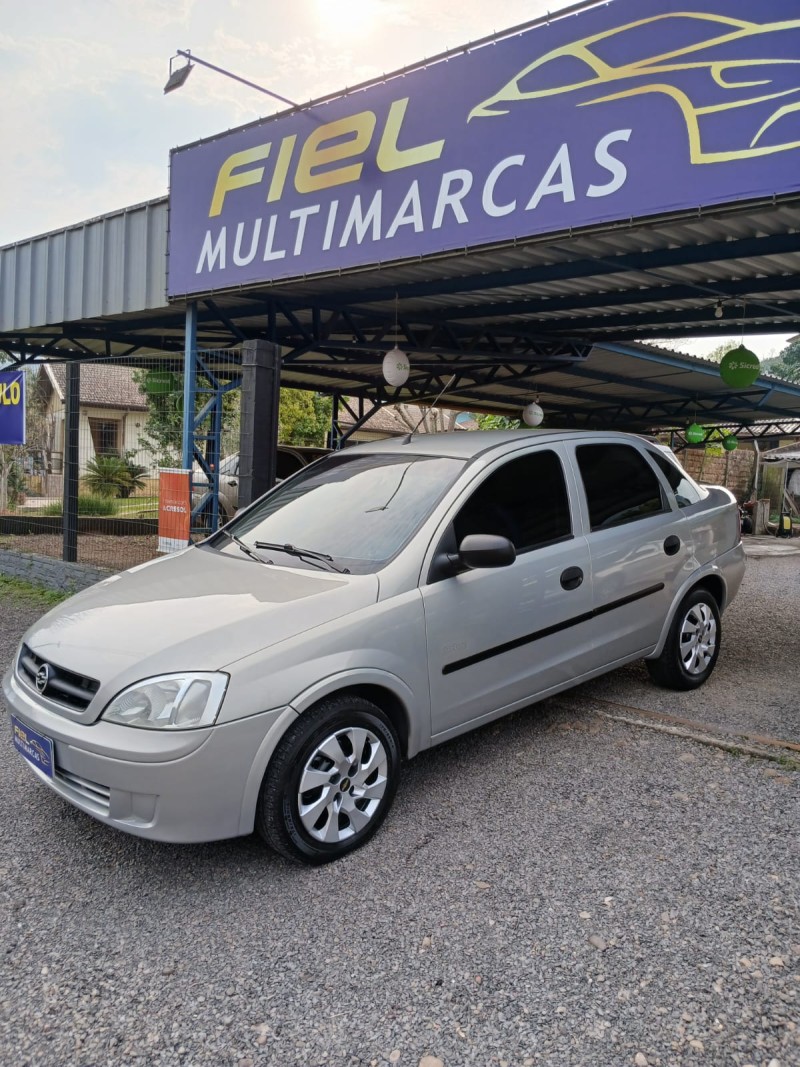 CORSA 1.0 MPFI MAXX 8V FLEX 4P MANUAL - 2005 - VALE REAL