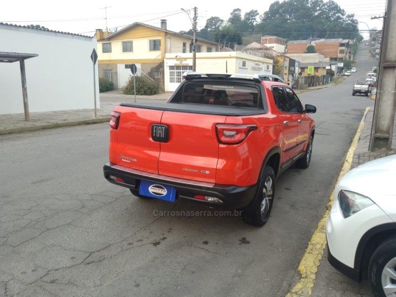 TORO 2.0 16V TURBO DIESEL VOLCANO 4WD AUTOMÁTICO - 2018 - CAXIAS DO SUL