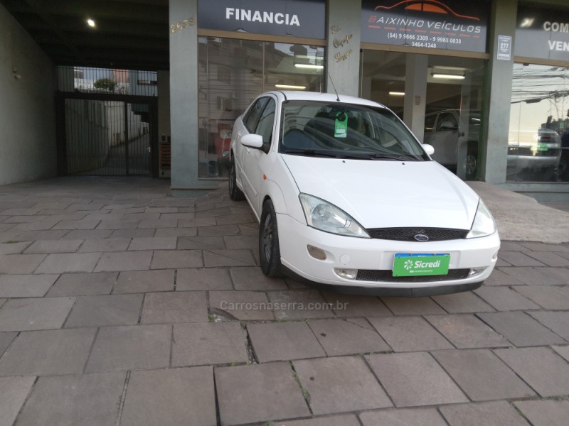 FOCUS 2.0 GLX SEDAN 16V GASOLINA 4P MANUAL - 2003 - GARIBALDI