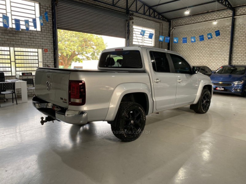 AMAROK 3.0 V6 TDI HIGHLINE CD DIESEL 4MOTION AUTOMÁTICO - 2018 - NOVO HAMBURGO