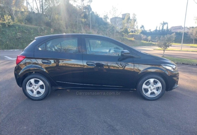 ONIX 1.4 MPFI LT 8V FLEX 4P MANUAL - 2019 - BENTO GONçALVES