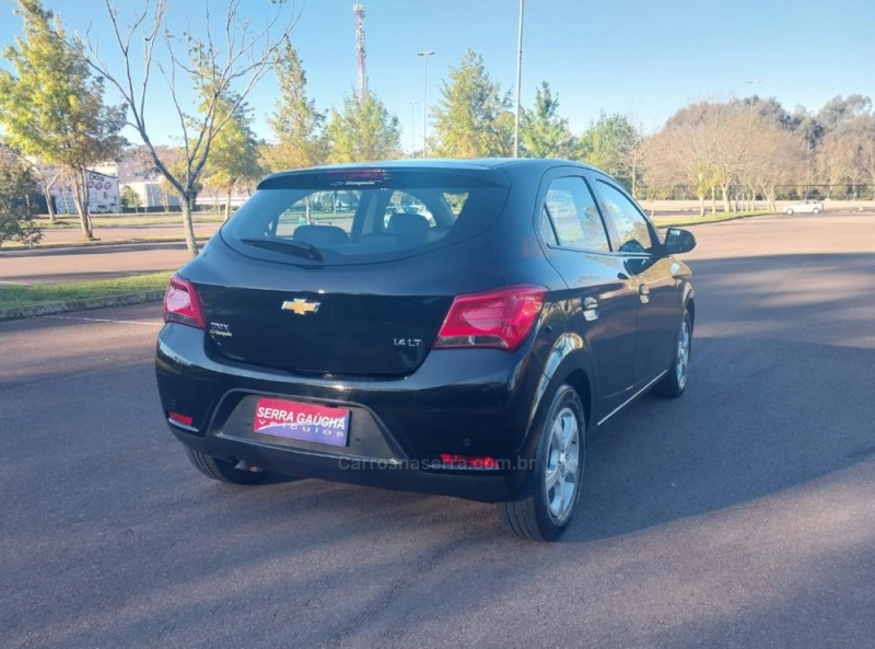 ONIX 1.4 MPFI LT 8V FLEX 4P MANUAL - 2019 - BENTO GONçALVES