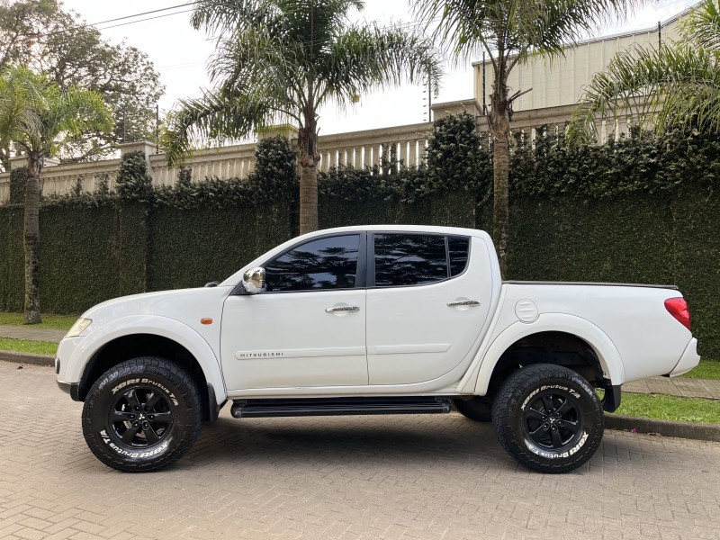 L200 TRITON 3.2 HPE 4X4 CD 16V TURBO INTERCOOLER DIESEL 4P AUTOMÁTICO - 2013 - CAXIAS DO SUL