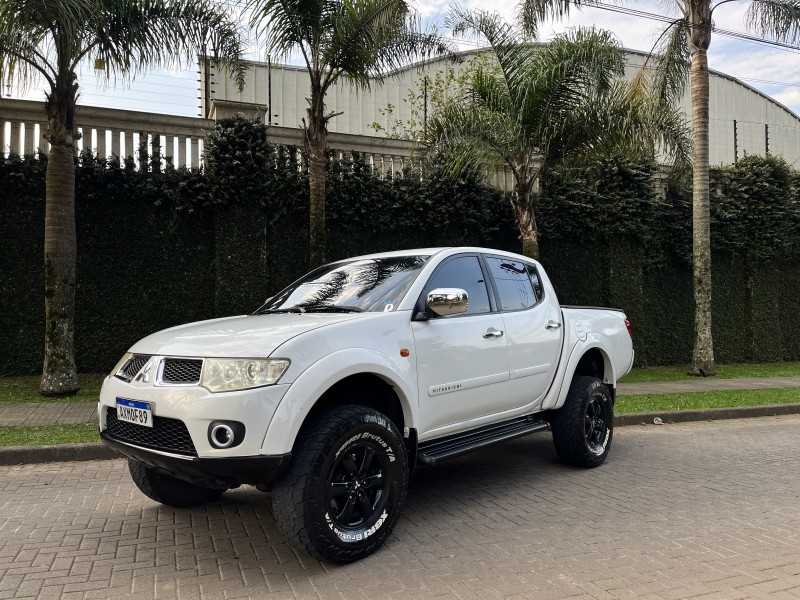 L200 TRITON 3.2 HPE 4X4 CD 16V TURBO INTERCOOLER DIESEL 4P AUTOMÁTICO - 2013 - CAXIAS DO SUL