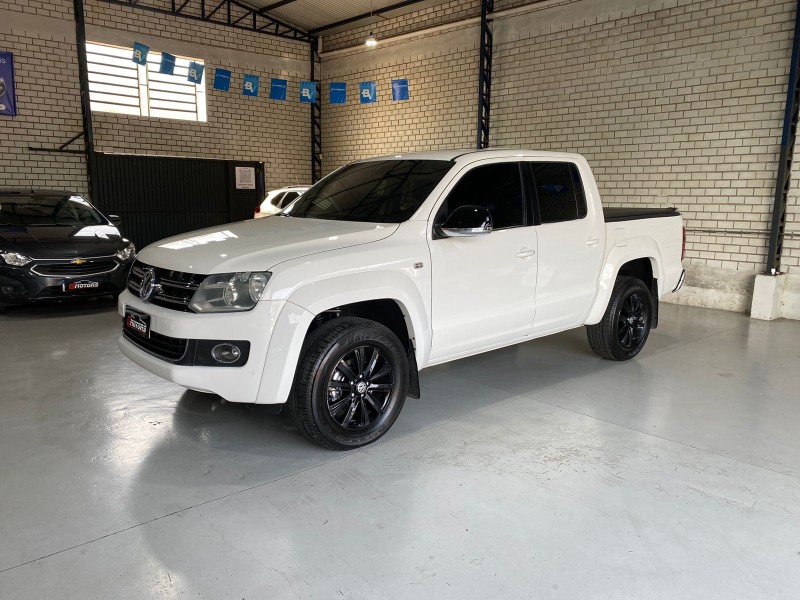 AMAROK 2.0 HIGHLINE 4X4 CD 16V TURBO INTERCOOLER DIESEL 4P AUTOMÁTICO - 2015 - NOVO HAMBURGO