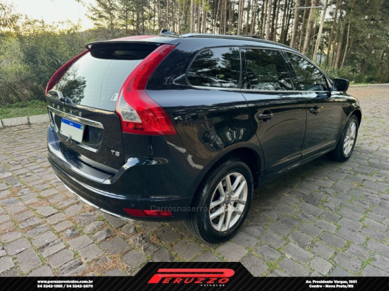 XC60 2.0 T5 MOMENTUM GASOLINA 4P AUTOMÁTICO - 2017 - NOVA PRATA