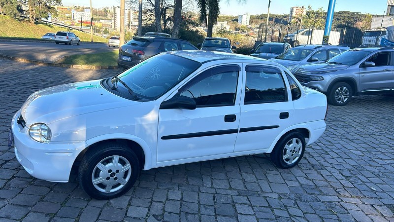 CORSA 1.6 MPFI CLASSIC SEDAN 8V GASOLINA 4P MANUAL - 2004 - FARROUPILHA