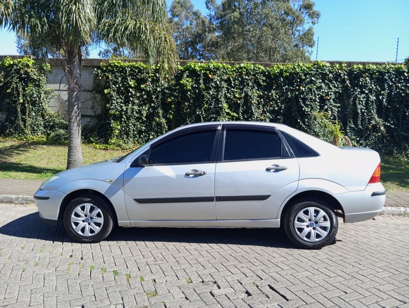 FOCUS 1.6 8V FLEX 4P MANUAL - 2009 - CAXIAS DO SUL