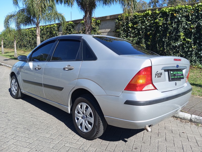 FOCUS 1.6 8V FLEX 4P MANUAL - 2009 - CAXIAS DO SUL