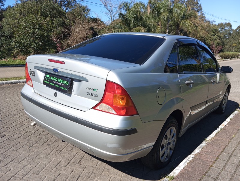 FOCUS 1.6 8V FLEX 4P MANUAL - 2009 - CAXIAS DO SUL