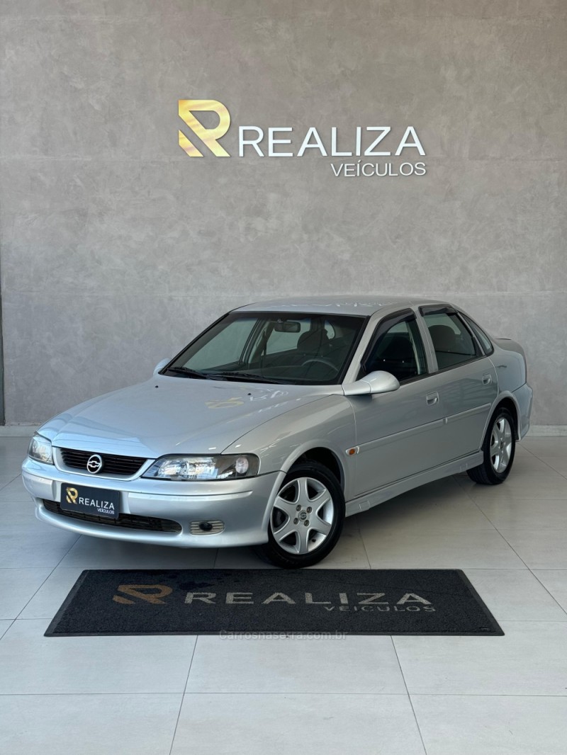 VECTRA 2.2 MPFI GLS 8V GASOLINA 4P MANUAL