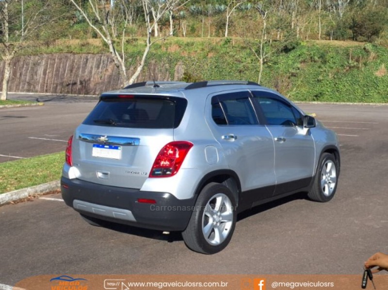 TRACKER 1.8 MPFI LTZ 4X2 16V FLEX 4P AUTOMÁTICO - 2015 - BENTO GONçALVES