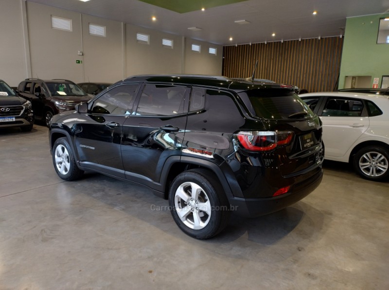 COMPASS 2.0 16V FLEX SPORT AUTOMÁTICO - 2018 - CAXIAS DO SUL