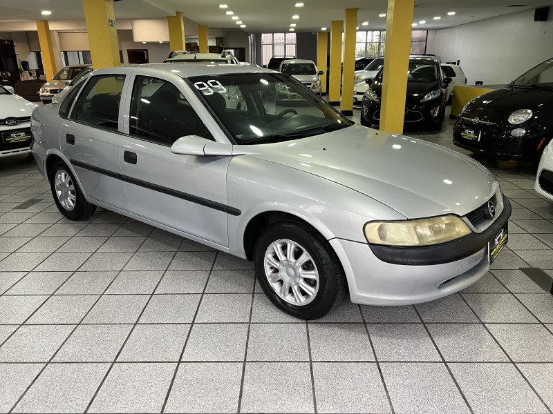 VECTRA 2.0 MPFI GLS 8V GASOLINA 4P MANUAL - 1999 - CAXIAS DO SUL