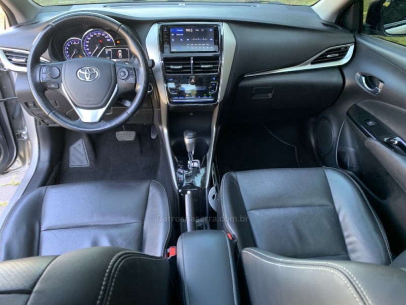 YARIS 1.5 XLS SEDAN 16V FLEX 4P AUTOMÁTICO - 2020 - GUAPORé