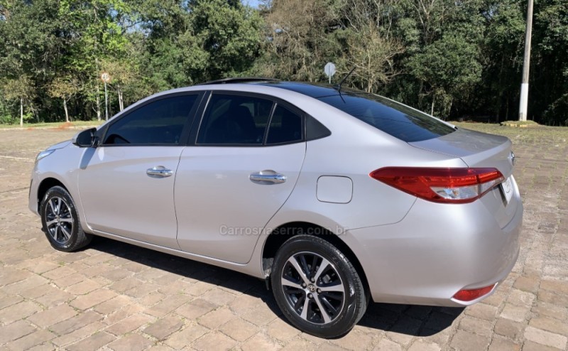 YARIS 1.5 XLS SEDAN 16V FLEX 4P AUTOMÁTICO - 2020 - GUAPORé