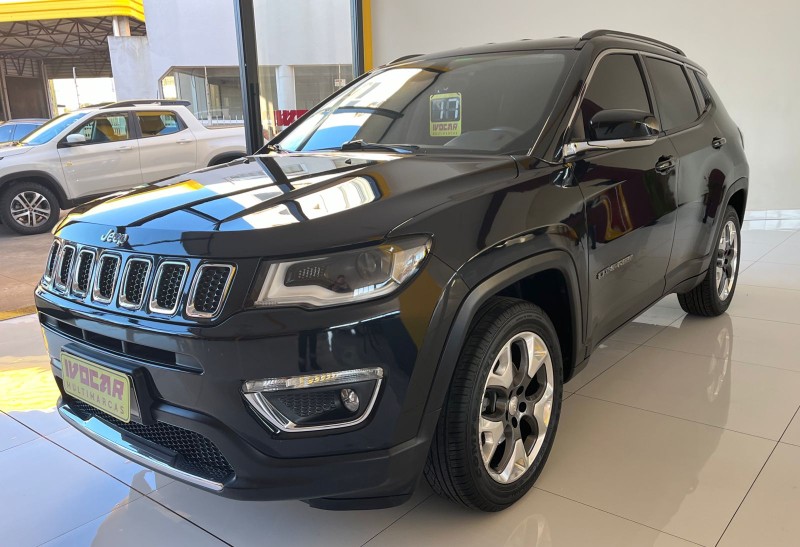 COMPASS 2.0 16V FLEX LIMITED AUTOMÁTICO - 2017 - VACARIA