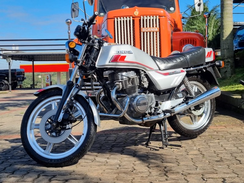 CB 400 II - 1982 - TEUTôNIA