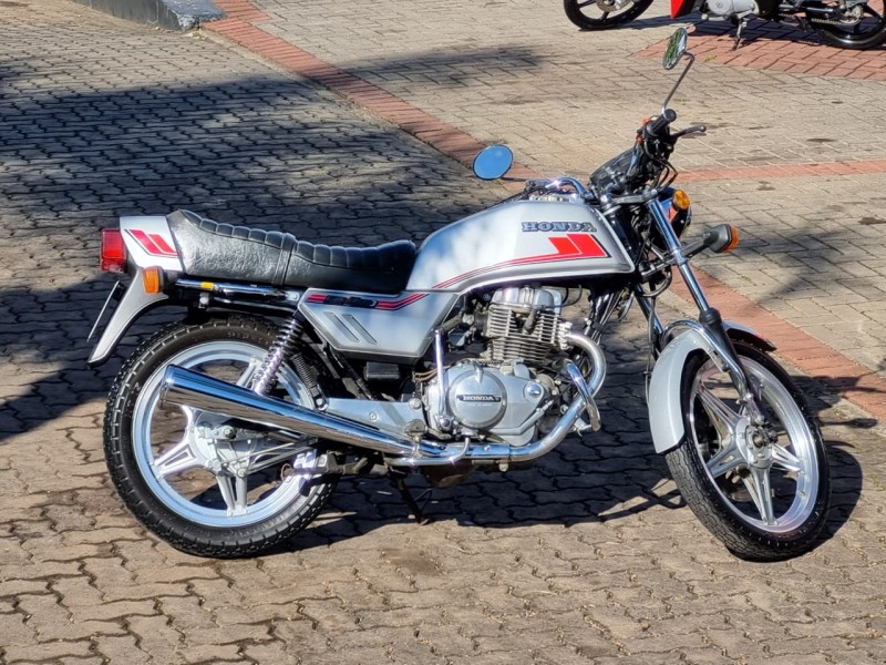 CB 400 II - 1982 - TEUTôNIA