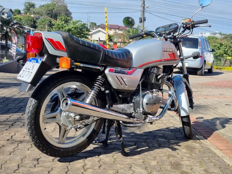 CB 400 II - 1982 - TEUTôNIA