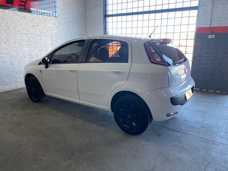 PUNTO 1.4 ATTRACTIVE ITALIA 8V FLEX 4P MANUAL - 2015 - CAXIAS DO SUL