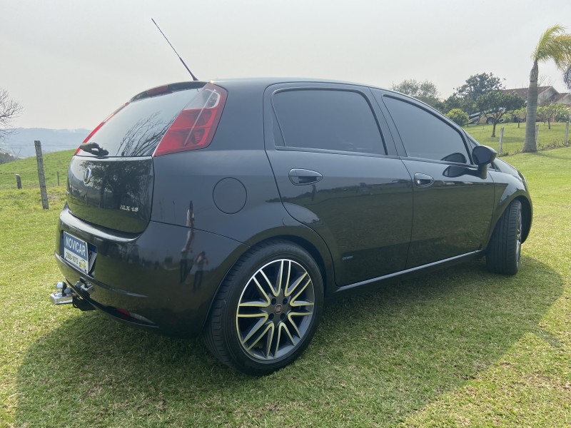 PUNTO 1.8 HLX 8V FLEX 4P MANUAL - 2009 - FARROUPILHA