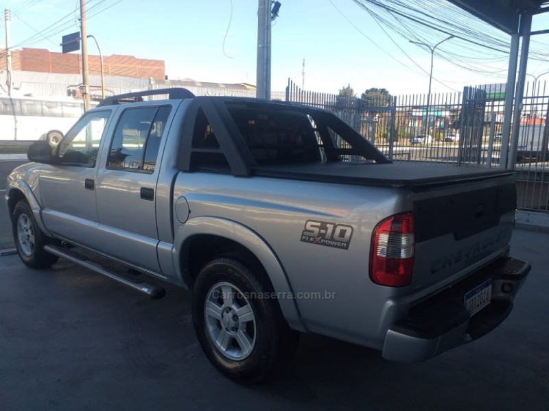 S10 2.4 ADVANTAGE 4X2 CD 8V FLEX 4P MANUAL - 2009 - CAXIAS DO SUL