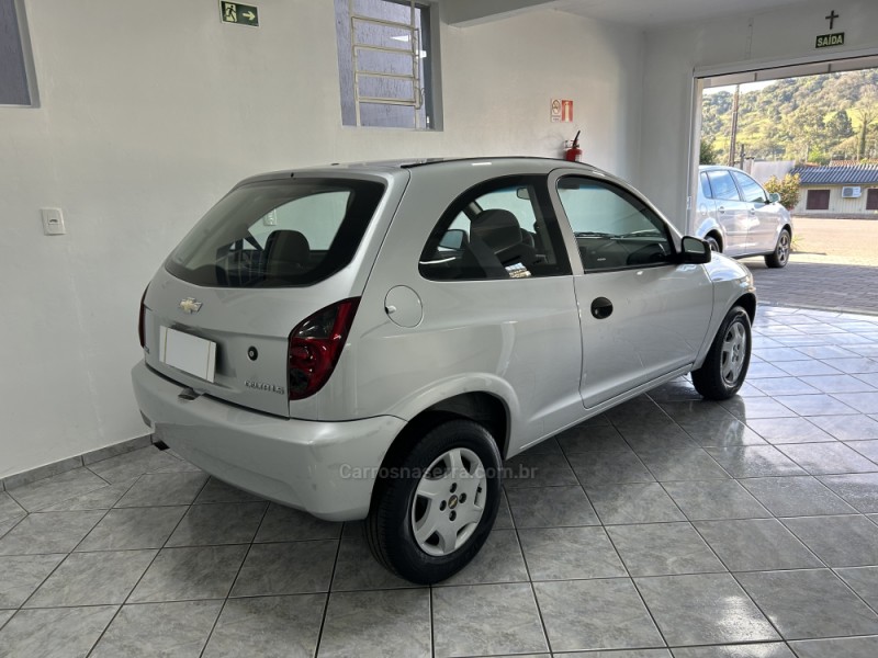 CELTA 1.0 MPFI VHC 8V GASOLINA 2P MANUAL - 2014 - NOVA PRATA