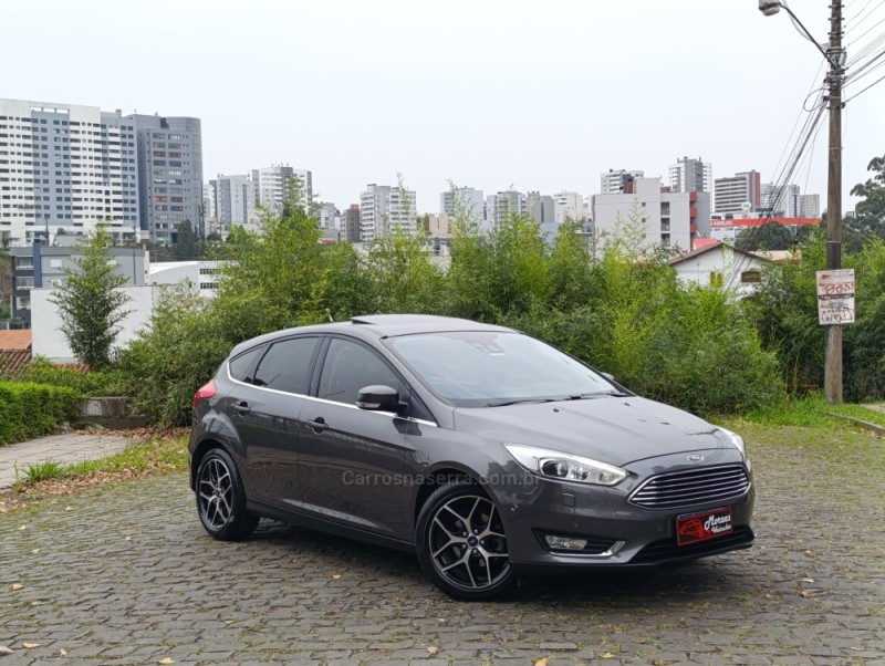 FOCUS 2.0 TITANIUM PLUS HATCH 16V FLEX 4P AUTO - 2016 - CAXIAS DO SUL