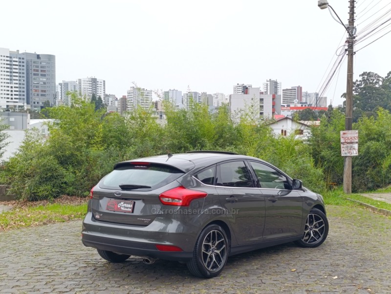 FOCUS 2.0 TITANIUM PLUS HATCH 16V FLEX 4P AUTO - 2016 - CAXIAS DO SUL