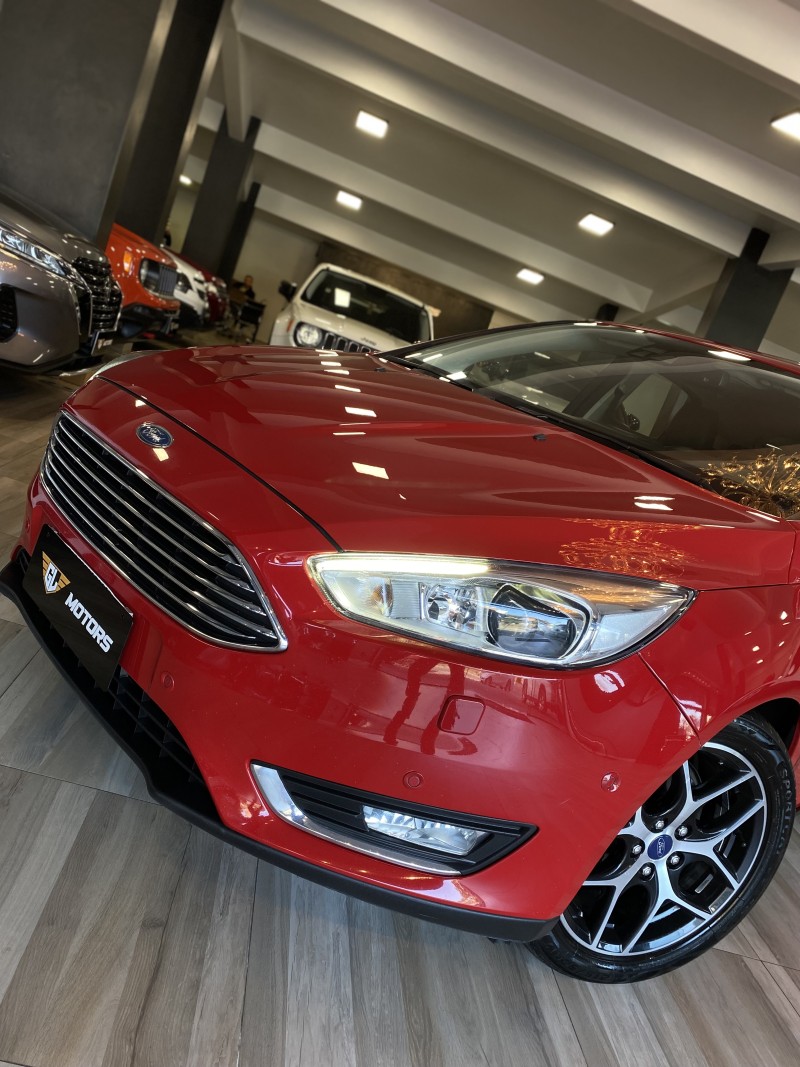 FOCUS 2.0 TITANIUM PLUS 16V FLEX 4P AUTOMÁTICO - 2017 - CAXIAS DO SUL