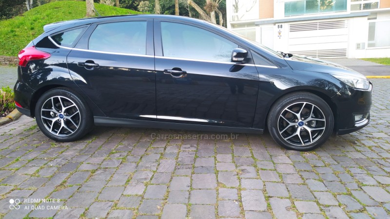 FOCUS 2.0 TITANIUM HATCH 16V FLEX 4P AUTOMÁTICO - 2016 - FARROUPILHA