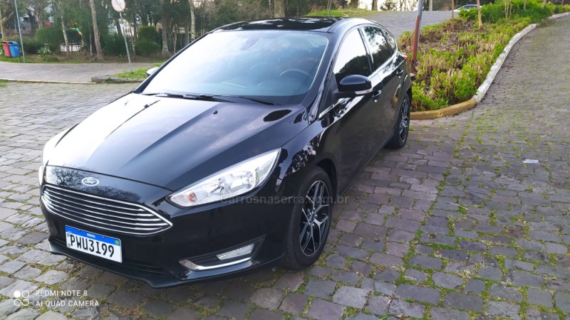 FOCUS 2.0 TITANIUM HATCH 16V FLEX 4P AUTOMÁTICO - 2016 - FARROUPILHA