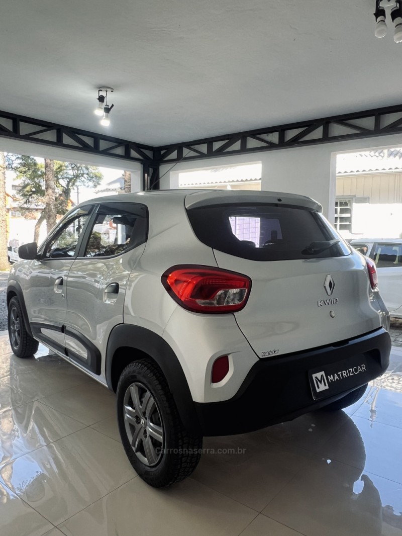 KWID 1.0 12V SCE FLEX ZEN MANUAL - 2022 - CANELA