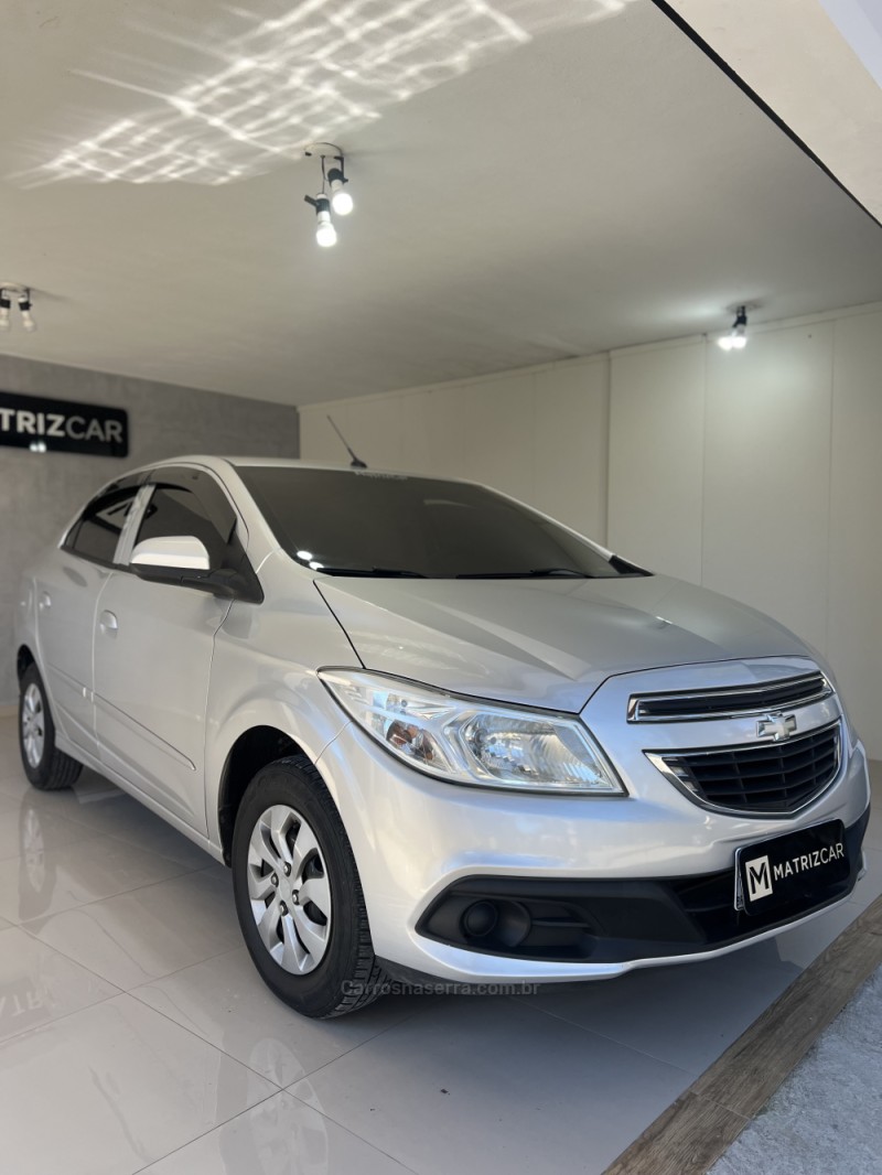 PRISMA 1.0 MPFI LT 8V FLEX 4P MANUAL - 2013 - CANELA