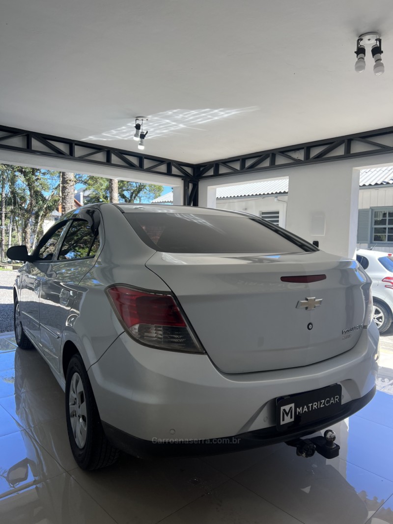 PRISMA 1.0 MPFI LT 8V FLEX 4P MANUAL - 2013 - CANELA