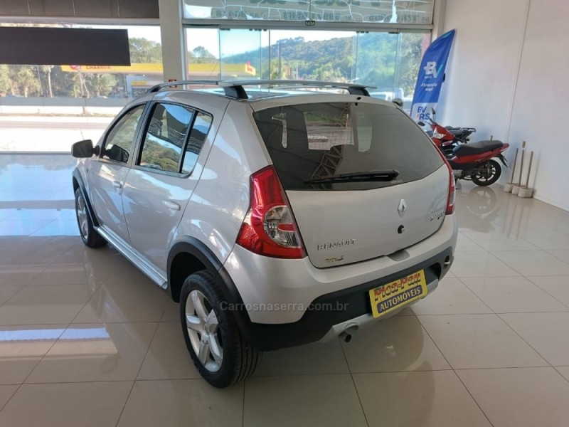 SANDERO 1.6 STEPWAY 8V FLEX 4P MANUAL - 2011 - NOVA PETRóPOLIS