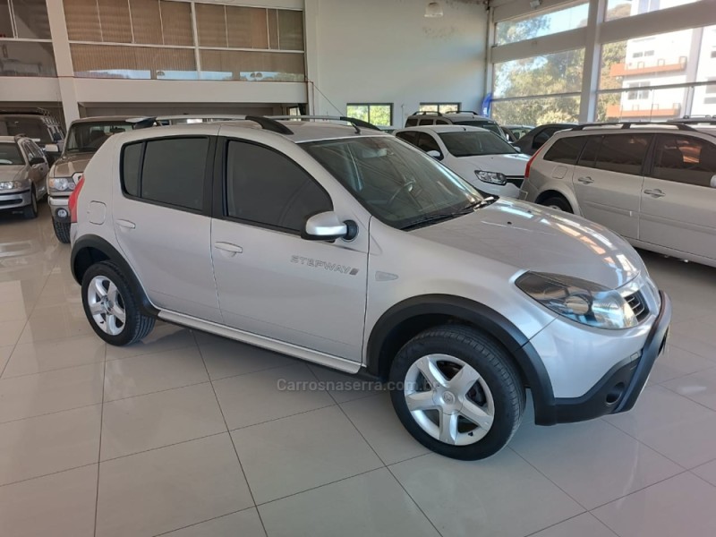 SANDERO 1.6 STEPWAY 8V FLEX 4P MANUAL - 2011 - NOVA PETRóPOLIS