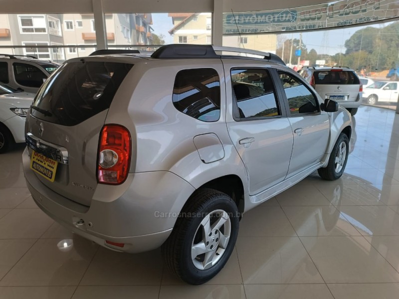 DUSTER 2.0 DYNAMIQUE 4X2 16V FLEX 4P AUTOMÁTICO - 2015 - NOVA PETRóPOLIS