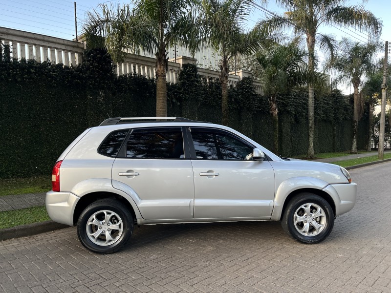 TUCSON 2.0 MPFI GL 16V 142CV 2WD GASOLINA 4P AUTOMÁTICO - 2016 - CAXIAS DO SUL