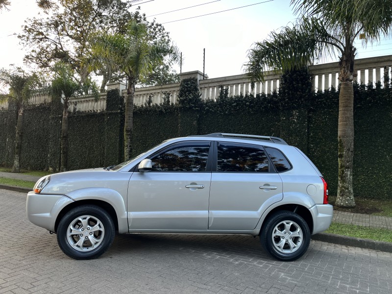 TUCSON 2.0 MPFI GL 16V 142CV 2WD GASOLINA 4P AUTOMÁTICO - 2016 - CAXIAS DO SUL