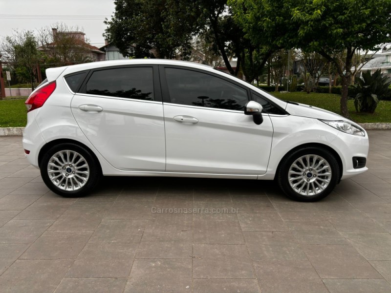 FIESTA 1.6 TITANIUM HATCH 16V FLEX 4P AUTOMÁTICO - 2016 - BENTO GONçALVES