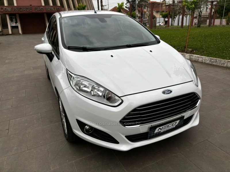 FIESTA 1.6 TITANIUM HATCH 16V FLEX 4P AUTOMÁTICO - 2016 - BENTO GONçALVES