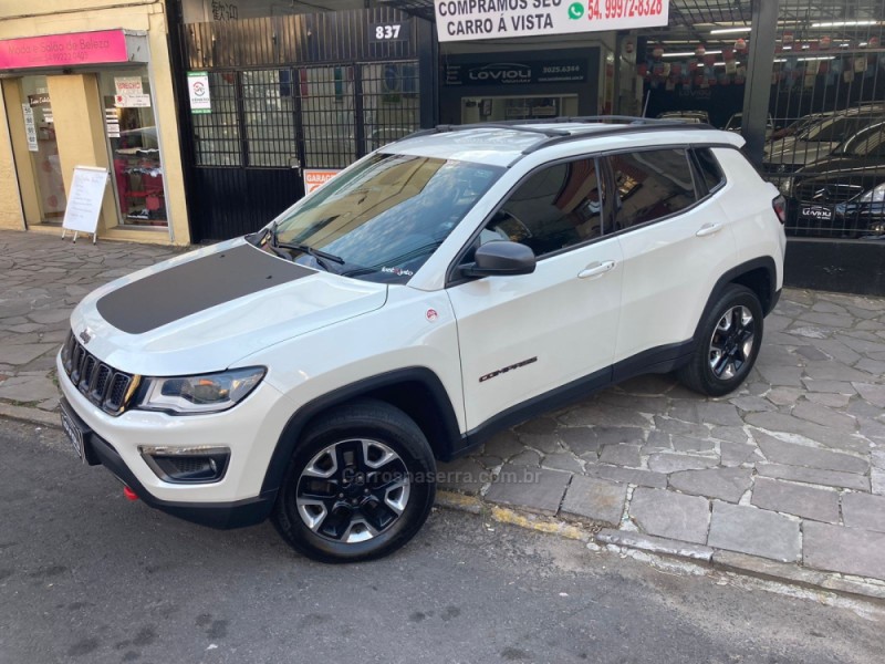 COMPASS 2.0 16V DIESEL TRAILHAWK 4X4 AUTOMÁTICO - 2018 - CAXIAS DO SUL