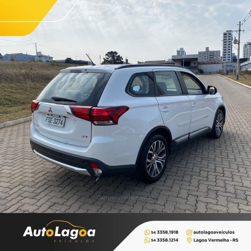 OUTLANDER 2.0 SPORT GLS 16V FLEX 4P AUTOMÁTICO - 2016 - LAGOA VERMELHA